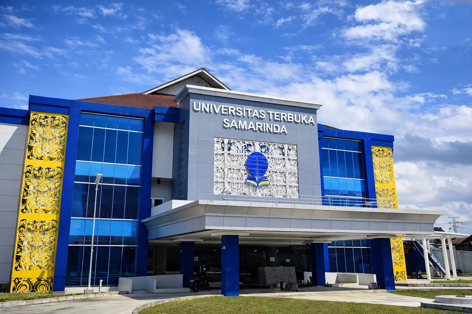 Gedung UT Samarinda